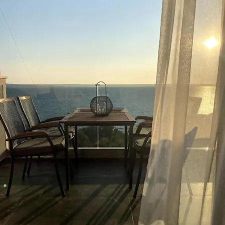 Romantic With Breathtaking Seaview شقة *